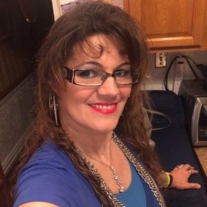 Meet your Posher, Carmen